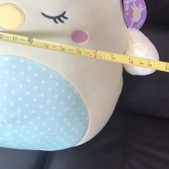 Squishmallows Aimee the Easter bunny chic - Picture 9 of 13